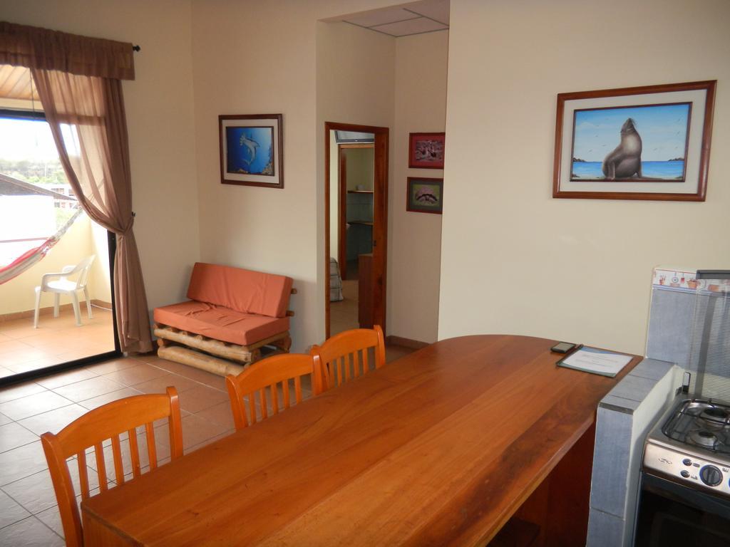 Hostal Baltra Puerto Ayora  Room photo